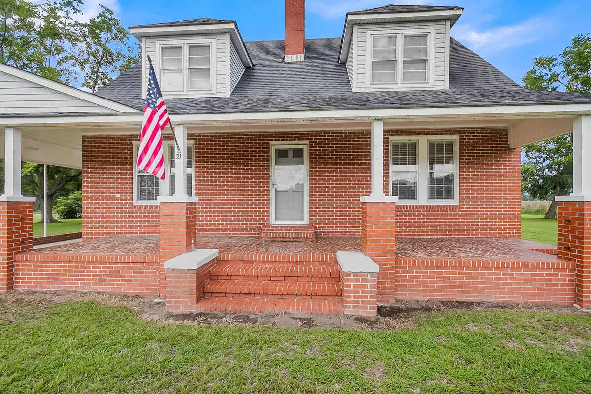 21 Broad Swamp Road, Kingstree, SC 29556 - #1