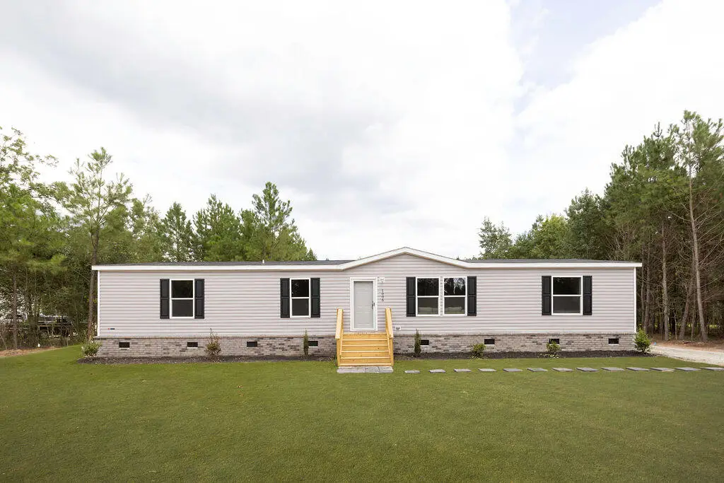 1006 Universal Circle, Saint Stephen, SC 29479 - #1
