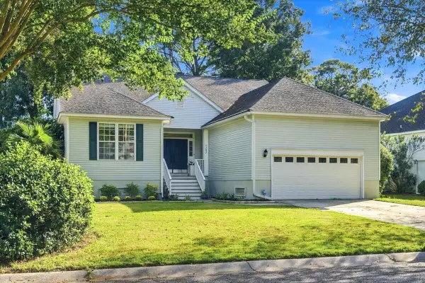 1292 Wisteria Wall Drive, Mount Pleasant, SC 29464