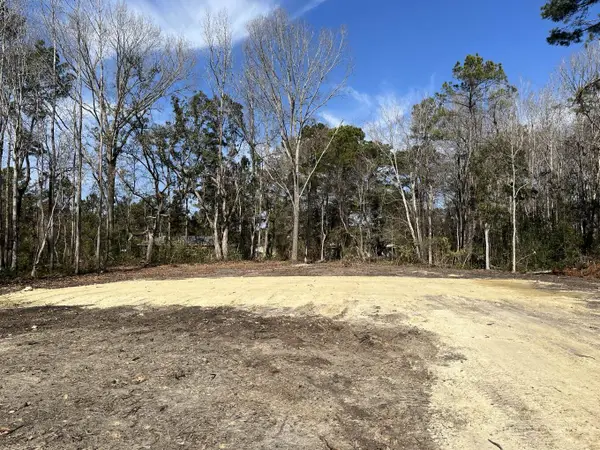 Address Withheld By Seller, Huger, SC 29450