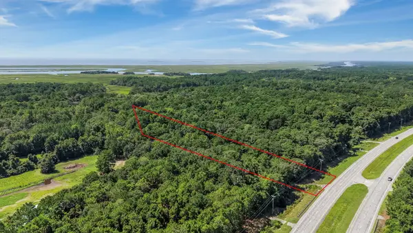 00 N U.s. 17, McClellanville, SC 29458
