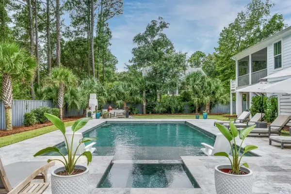 1531 N Lakeshore Drive, Mount Pleasant, SC 29466