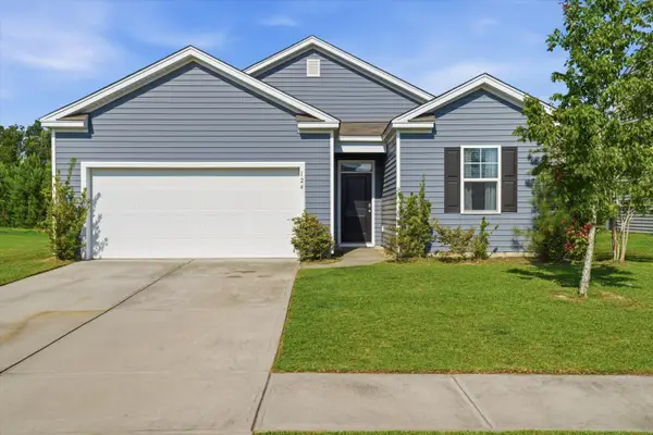 124 Pontoria Drive, Summerville, SC 29483
