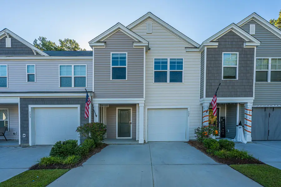135 E Sunrise Lane, Summerville, SC 29486 - #2