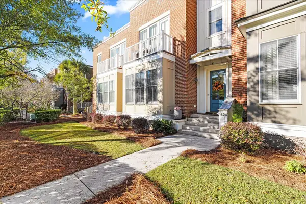 1624 Grey Marsh Road, Mount Pleasant, SC 29466