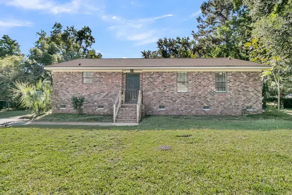 1523 Wakendaw Road, Mount Pleasant, SC 29464