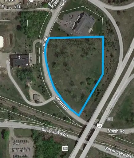 15173 NORTH RD, Fenton, MI 48430 - Image #1