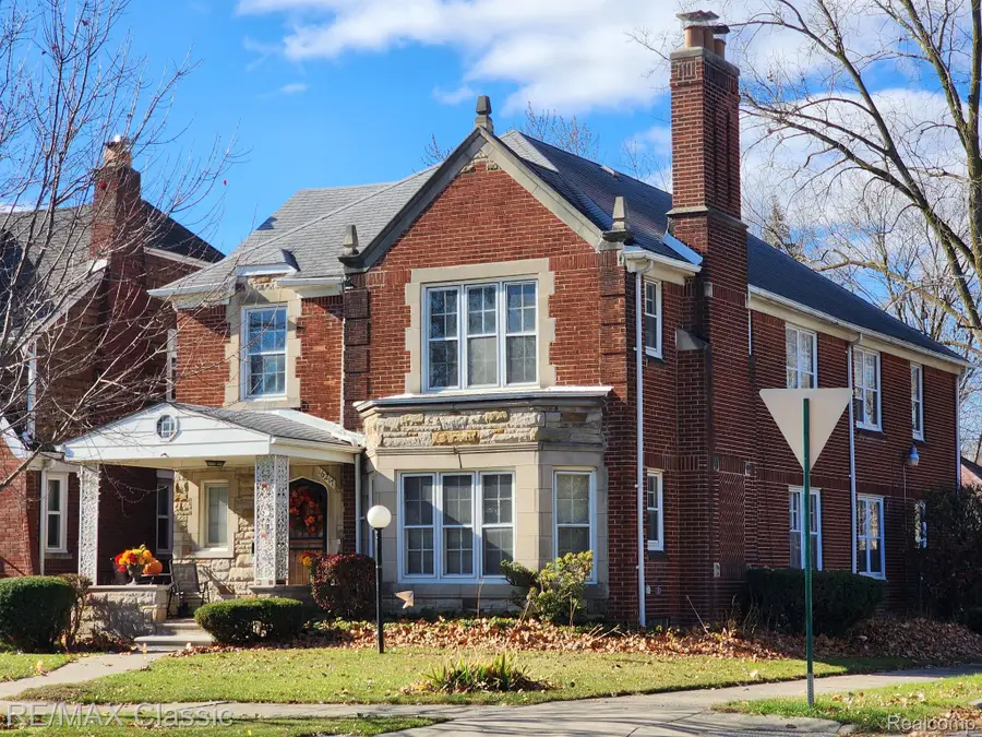 16215 and 16217 Greenview AVE, Detroit, MI 48219 - Image #2