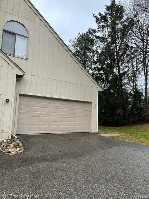 29445 LAUREL DR 4, FarmingtonHills, MI 48331