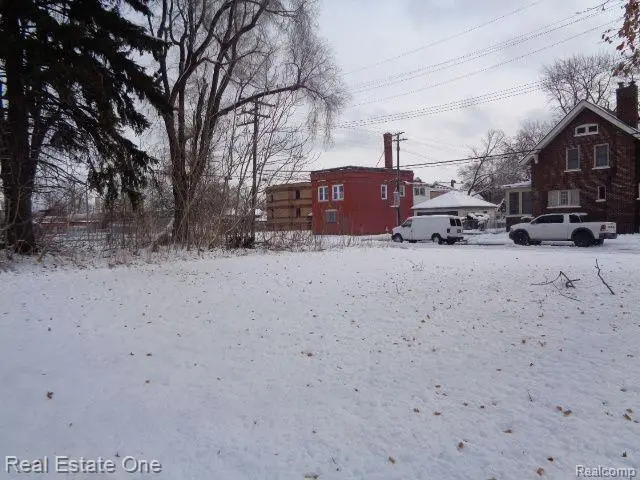 3104 HELEN ST, Detroit, MI 48207 - Image #3