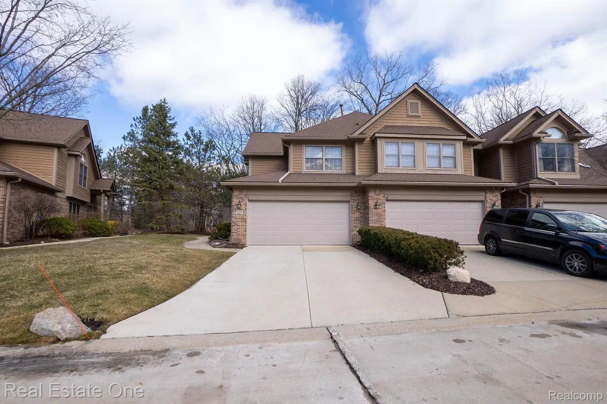 5206 ROYAL VALE, Dearborn, MI 48126 - Image #1