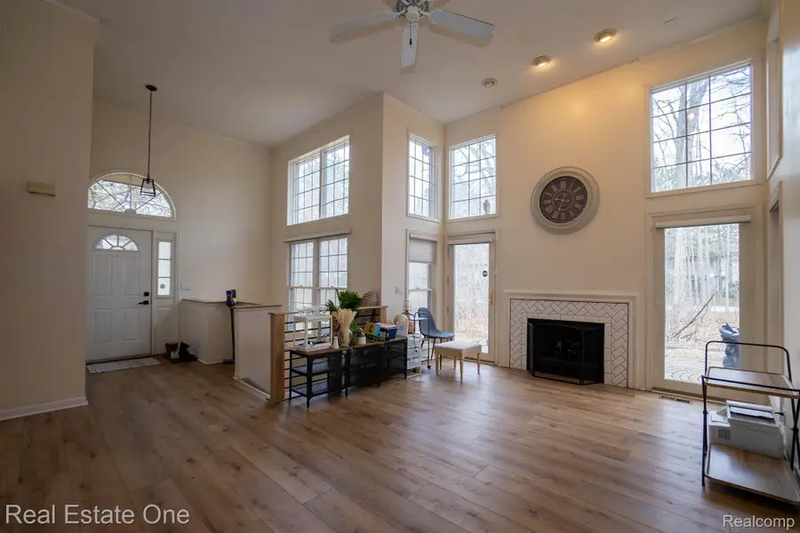 5206 ROYAL VALE, Dearborn, MI 48126 - Image #3