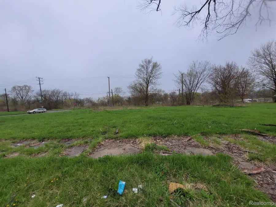 3911 BEACONSFIELD ST, Detroit, MI 48224 - Image #2