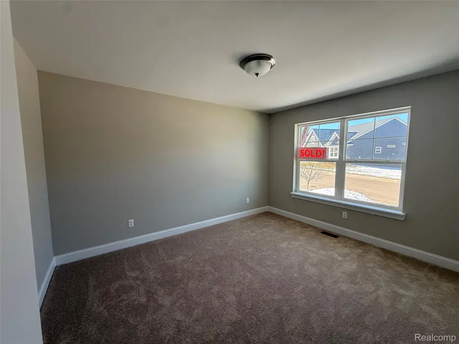 1025 CAMELLIA CIR 41 17, Howell, MI 48843 - #3