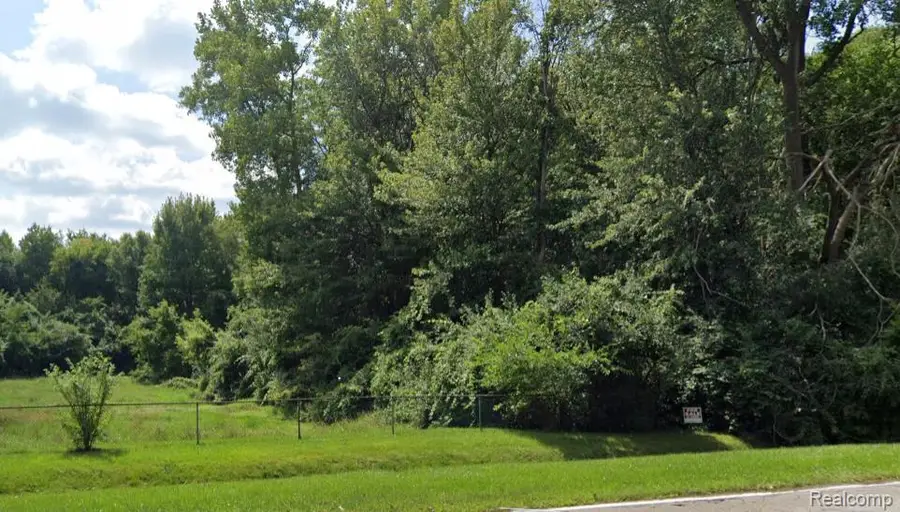 4.8 Acres  Westview  RD, Bloomfield Hills, MI 48304 - Image #2