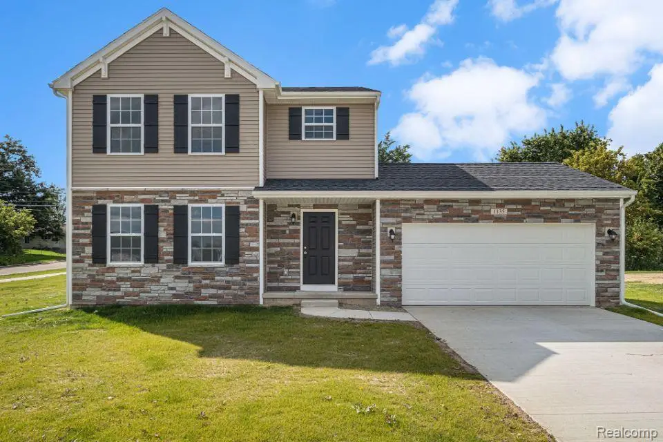 1135 LANCASTER ST, Lapeer, MI 48446 - Image #1