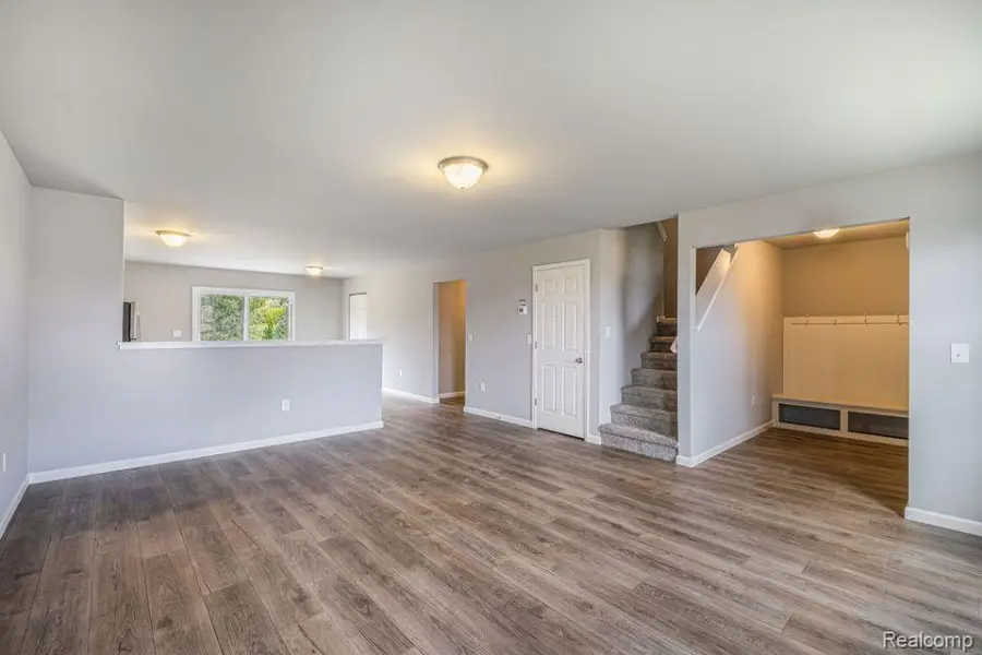 1135 LANCASTER ST, Lapeer, MI 48446 - Image #3