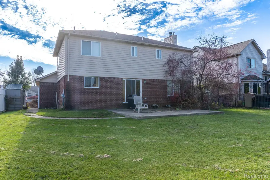 25591 LORD DR, Chesterfield, MI 48051 - Image #2