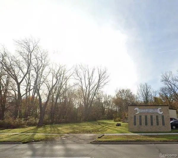 26531  Eureka  RD, Taylor, MI 48180