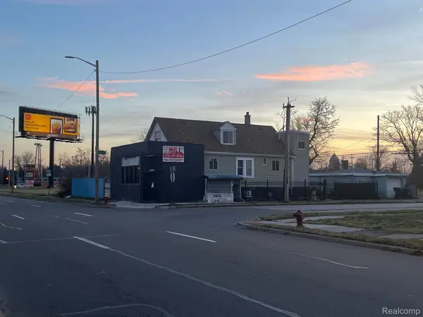 9071 CHRYSLER DR, Detroit, MI 48211