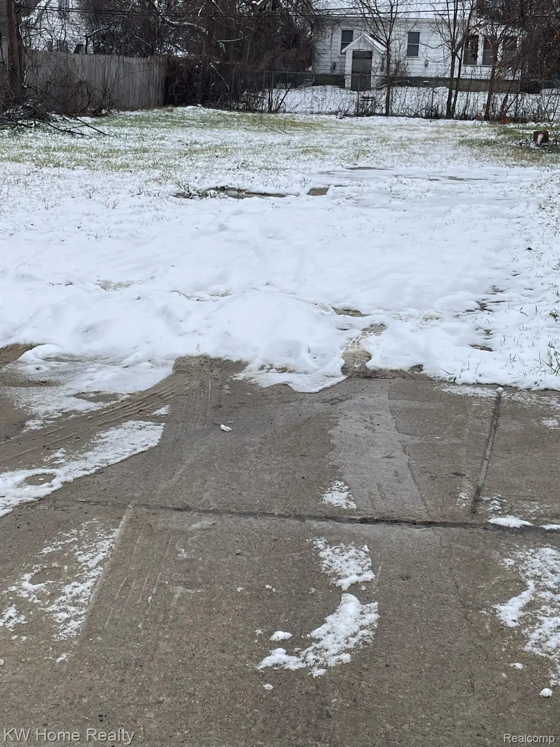 200 Cedardale AVE, Pontiac, MI 48341 - Image #1