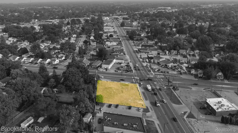 29030 UTICA RD, Roseville, MI 48066 - Image #2