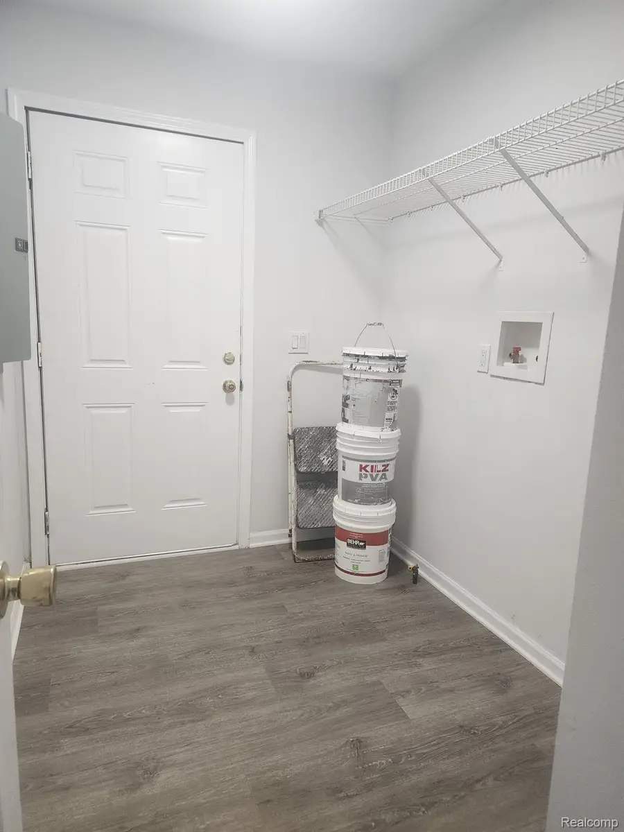 123 E SAVANNAH ST, Detroit, MI 48203 - Image #2