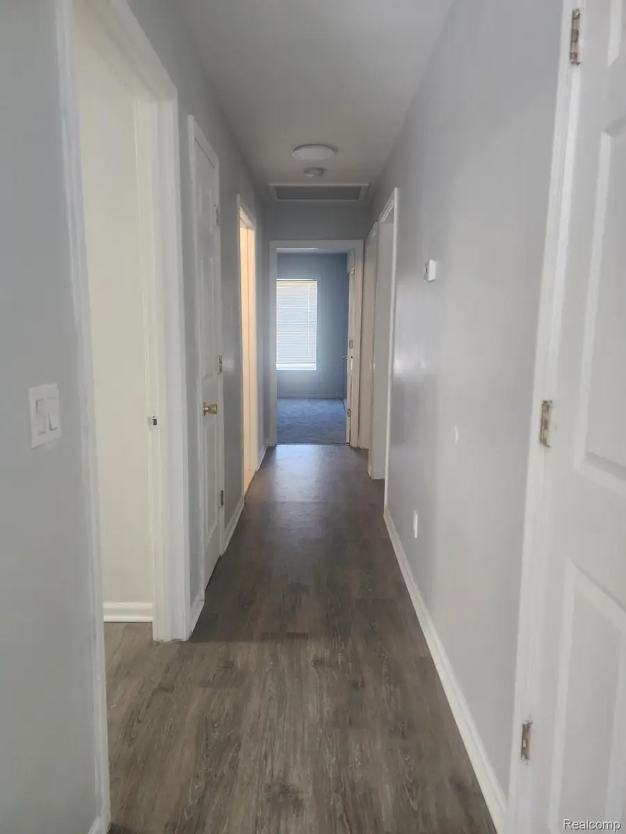 123 E SAVANNAH ST, Detroit, MI 48203 - Image #3