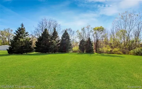 0000 Wayne Rd, Romulus, MI 48174