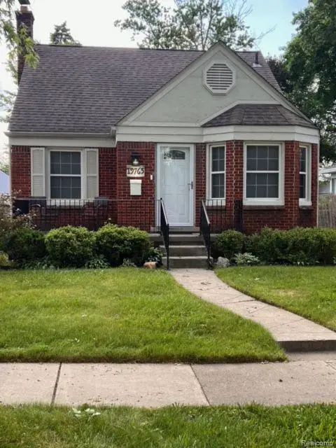 19765 SUMNER, Redford, MI 48240 - Image #1