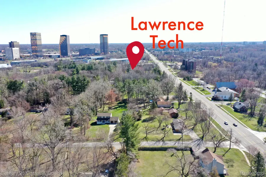 25160 LAHSER RD, Southfield, MI 48033 - Image #3