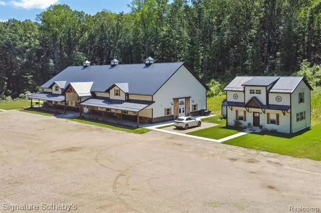 15165 Main Street, Buchanan, MI 49107 - Image #1