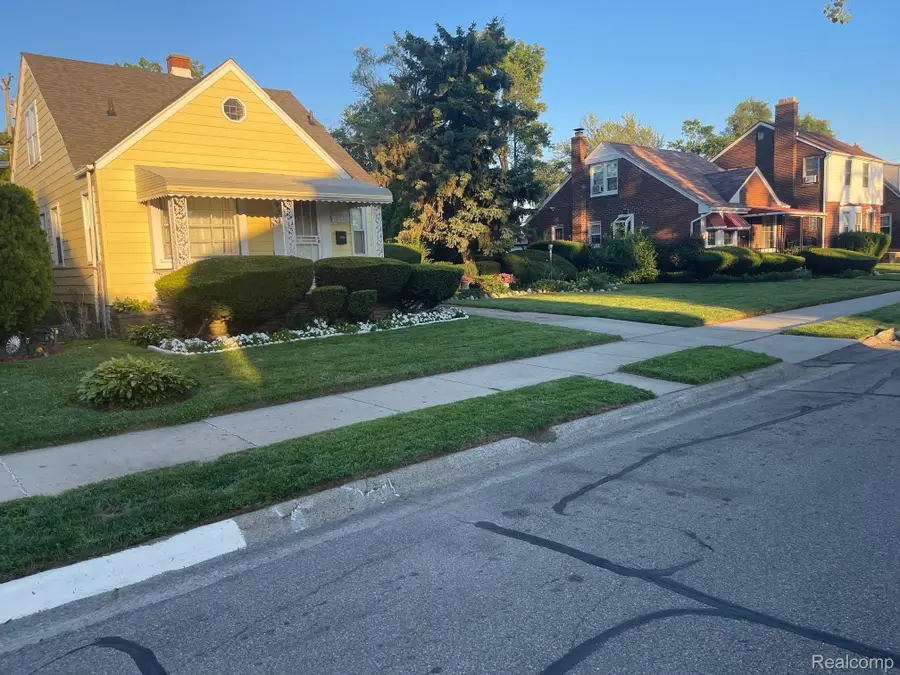 18660 CHAREST ST, Detroit, MI 48234 - #3