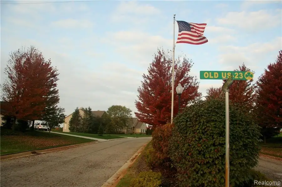 20 Tipperary Trail, Fenton, MI 48430 - #2