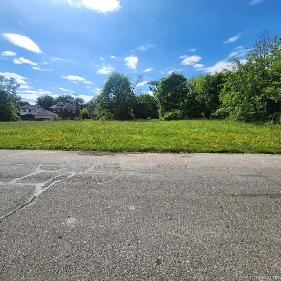 5040 FERNWOOD ST, Detroit, MI 48204 - Image #2