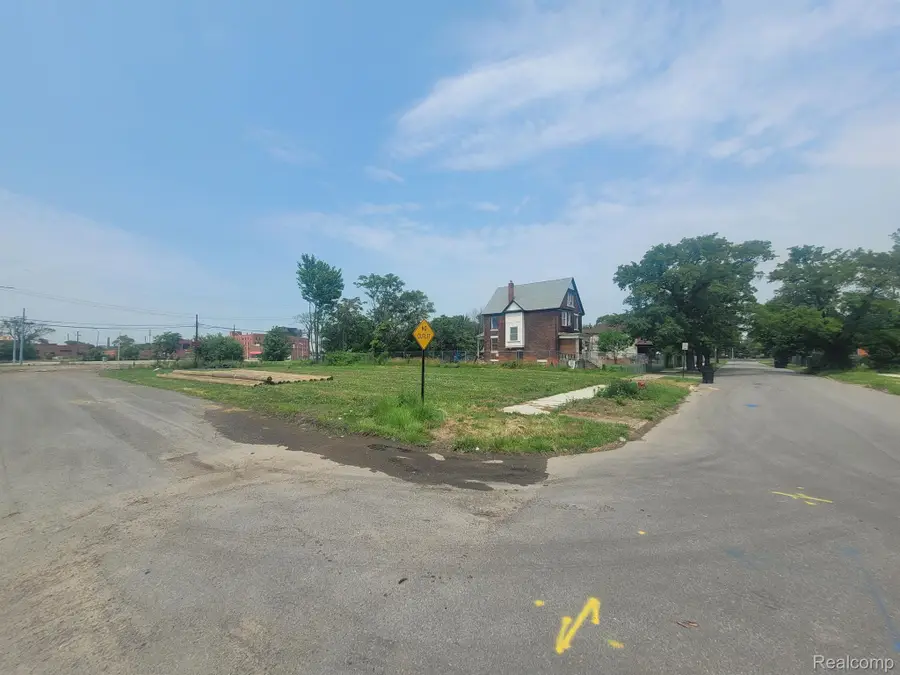 5201 STANTON ST, Detroit, MI 48208 - Image #2