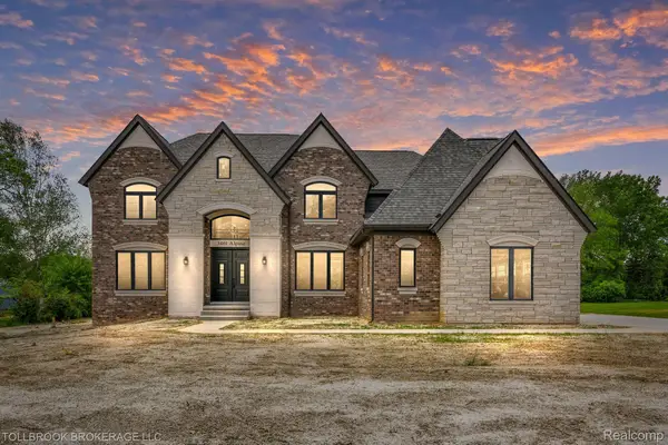 3205 ALPINE RD, Troy, MI 48084