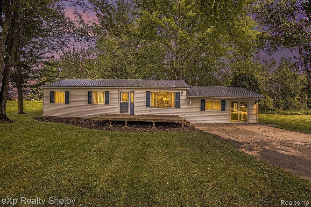 9486 MIRAMICHI DR, Evart, MI 49631 - Image #1