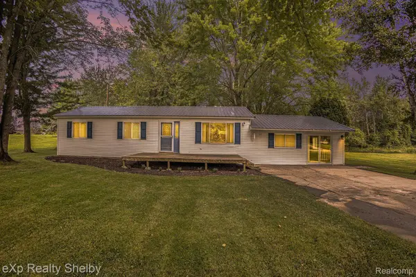 9486 MIRAMICHI DR, Evart, MI 49631