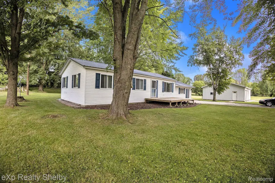 9486 MIRAMICHI DR, Evart, MI 49631 - Image #3