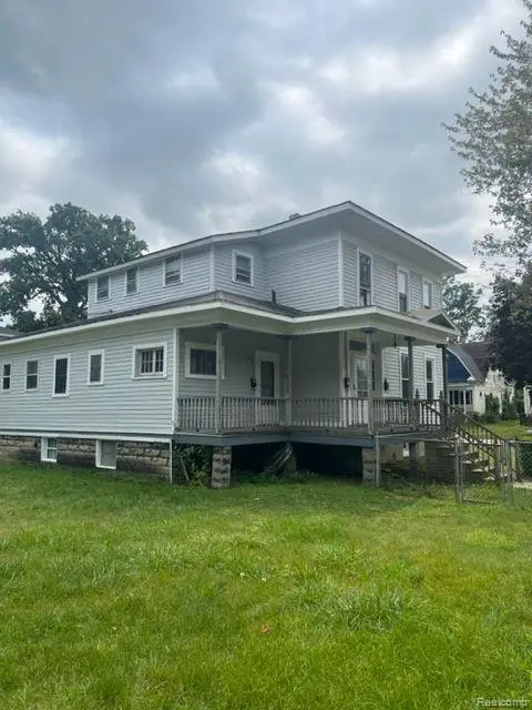 302 N FARRAGUT ST, Bay City, MI 48708 - Image #2