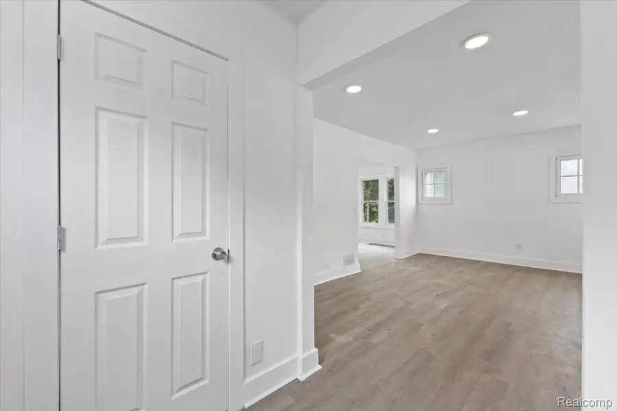 12048 LONGVIEW ST, Detroit, MI 48213 - Image #3
