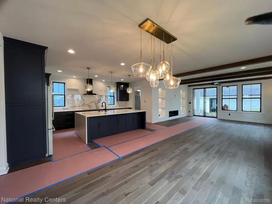 525 W ANN ARBOR TRL, Plymouth, MI 48170 - Image #2