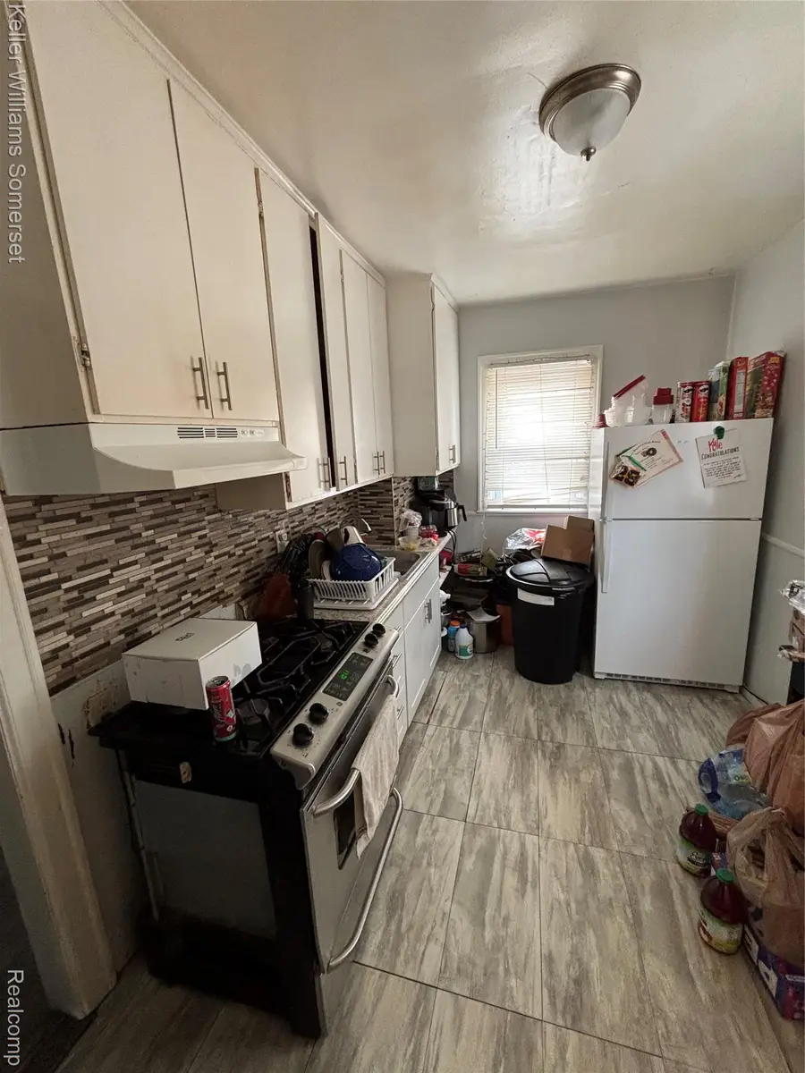 4275 8TH ST, Ecorse, MI 48229 - #2