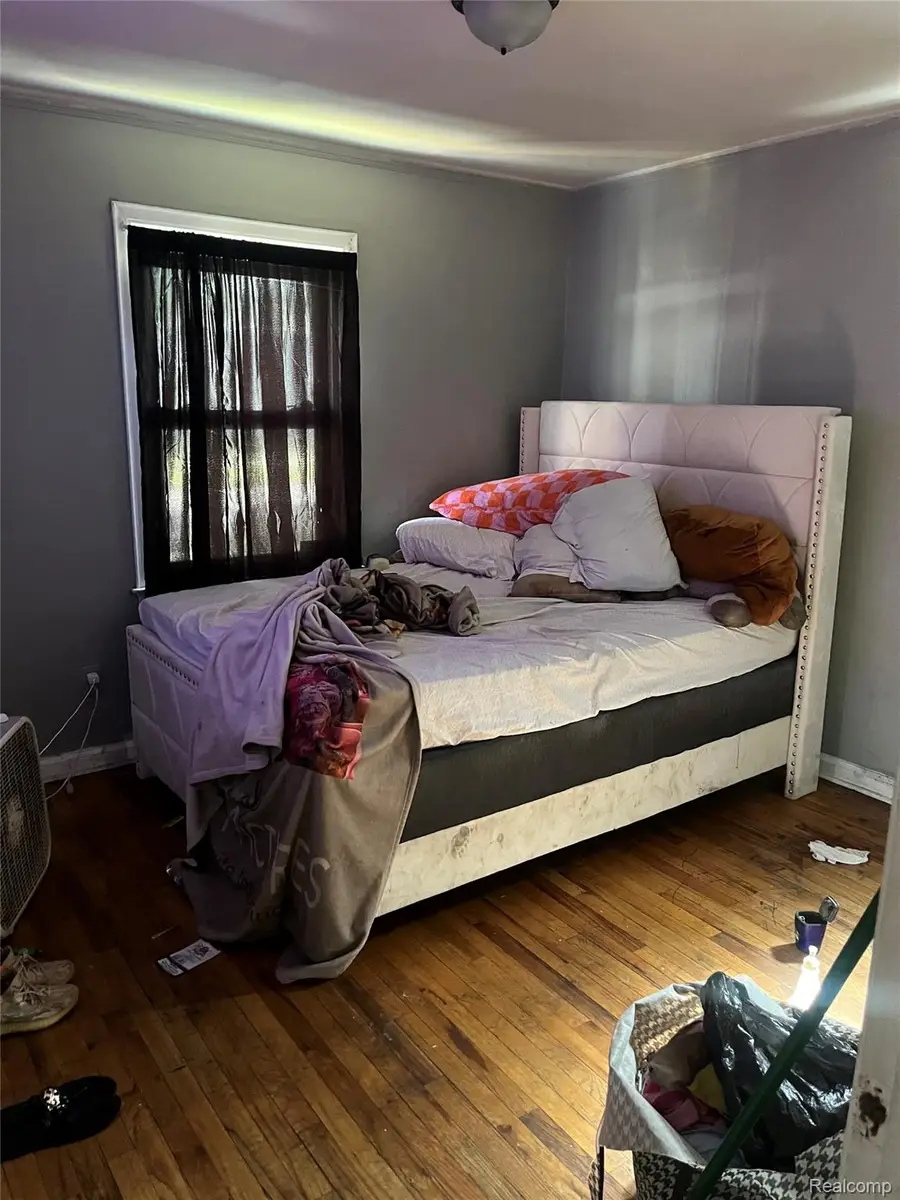 8849 ROSELAWN ST, Detroit, MI 48204 - Image #3