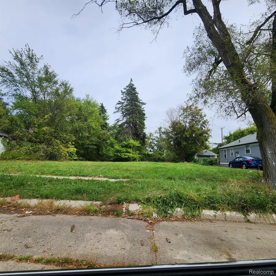 10086 ROSEMONT AVE, Detroit, MI 48228 - Image #3
