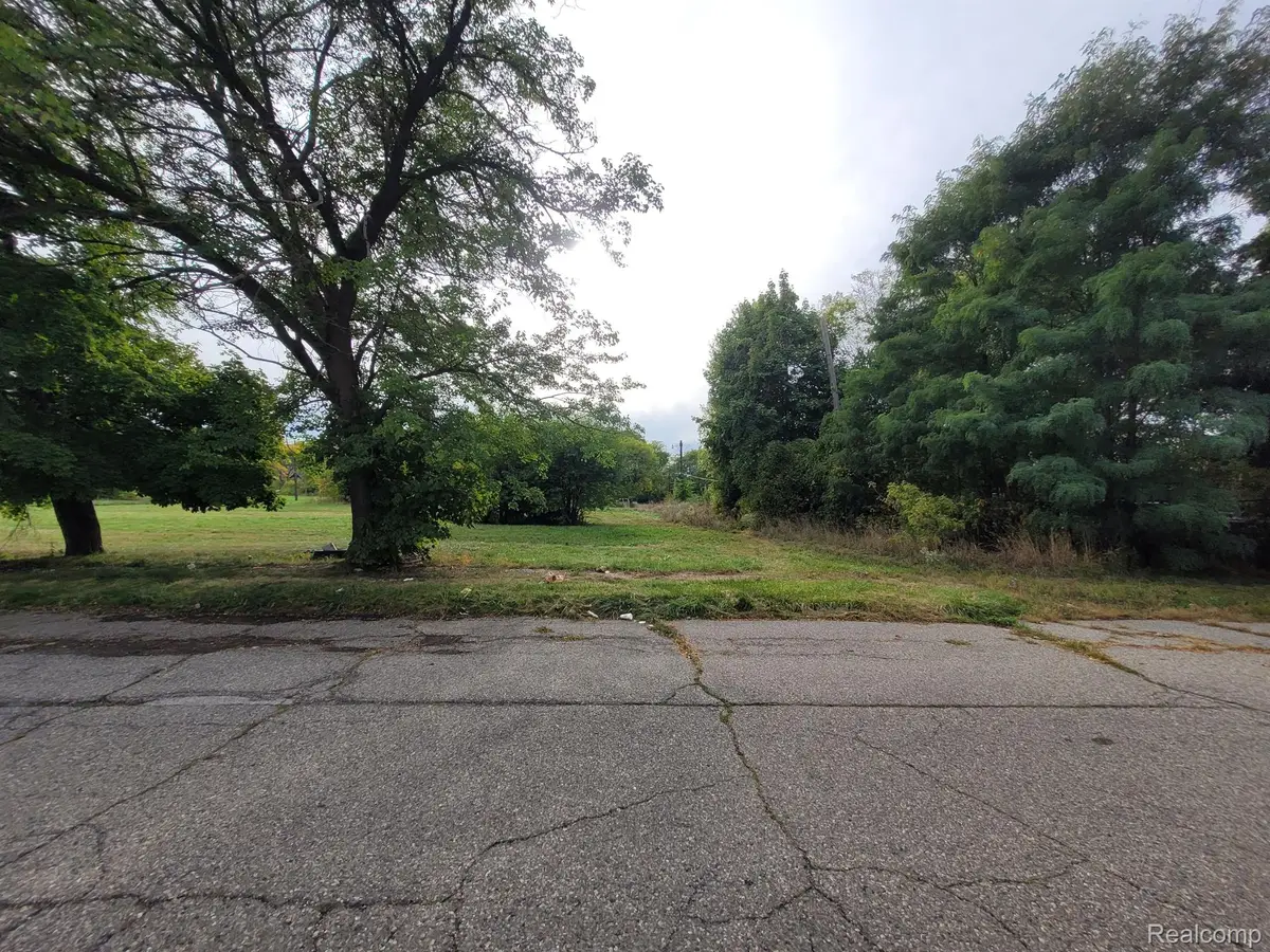 6935 E CONGRESS ST, Detroit, MI 48207 - Image #1