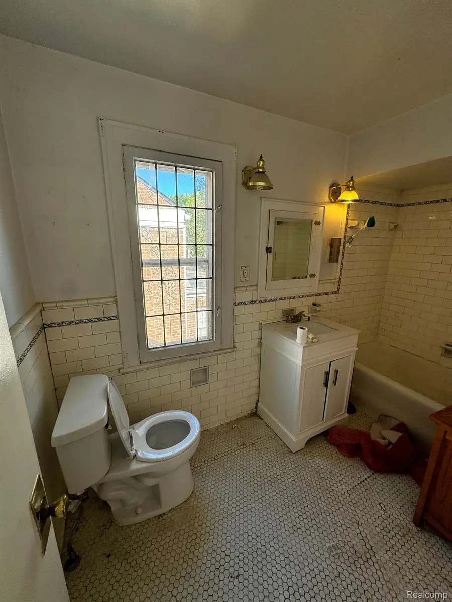 14566 FAUST AVE, Detroit, MI 48223 - Image #3