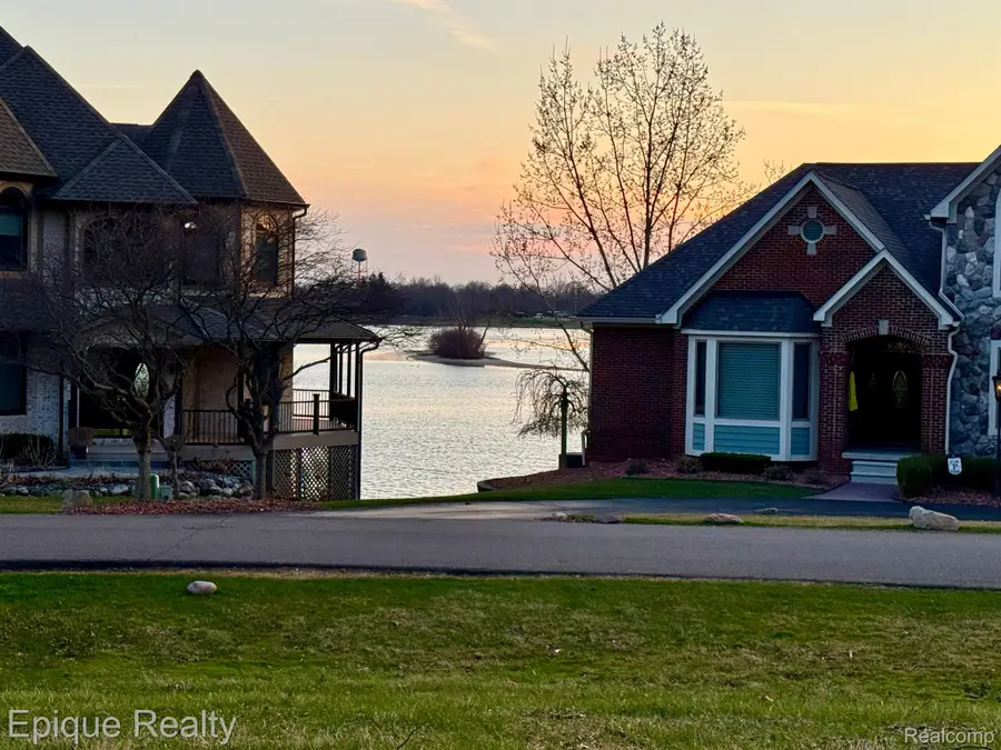 VACANT LOT THOMPSON SHORE DR, Howell, MI 48843 - Image #3