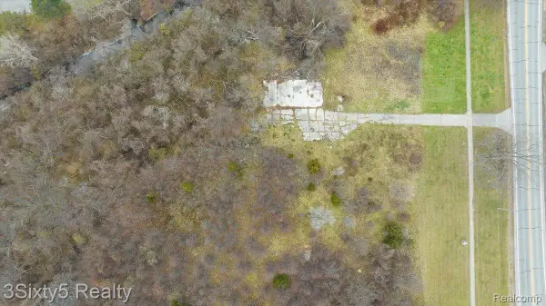 24755 GIBRALTAR RD, FlatRock, MI 48134